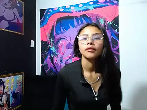 SofieLove 01 online show from November 12, 2025, 7:23 am