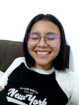 Snapshot of SofieLove_01 chatting on March 24, 2026, 6:41 pm SofieLove 01 online show from March 24, 2026, 6:41 pm