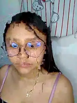 Snapshot of SofieLove_01 chatting on January 7, 2026, 10:59 pm SofieLove 01 online show from January 7, 2026, 10:59 pm