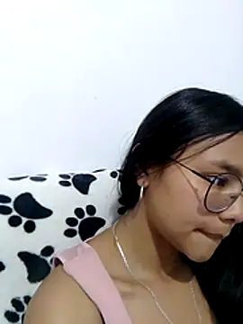 Snapshot of SofieLove_01 chatting on April 12, 2026, 7:55 am SofieLove 01 online show from April 12, 2026, 7:55 am