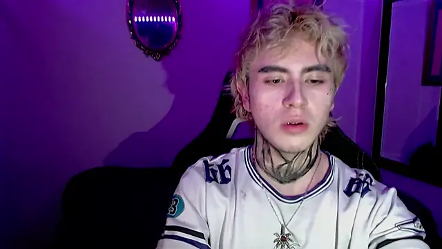 DanteObscuro online show from November 16, 2025, 2:38 am