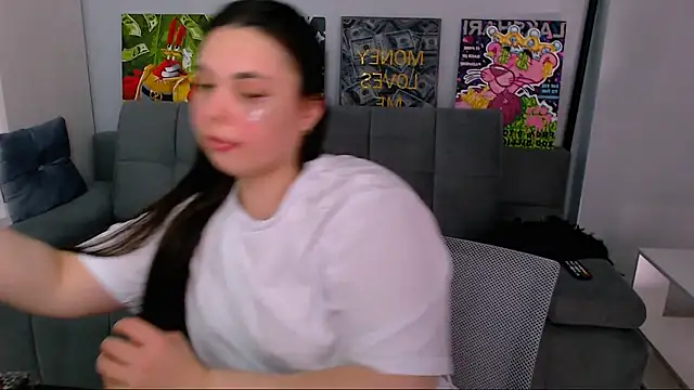 Snapshot of queenofthesense_ chatting on March 15, 2026, 10:44 am queenofthesense online show from March 15, 2026, 10:44 am