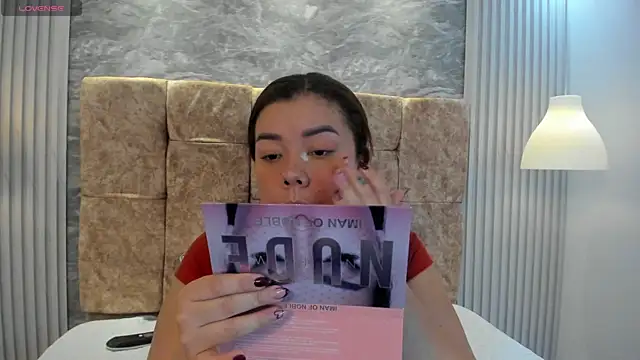 Snapshot of leilapons chatting on November 16, 2025, 4:34 pm leilapons online show from November 16, 2025, 4:34 pm