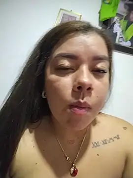 Snapshot of leilapons chatting on November 9, 2025, 5:33 am leilapons online show from November 9, 2025, 5:33 am