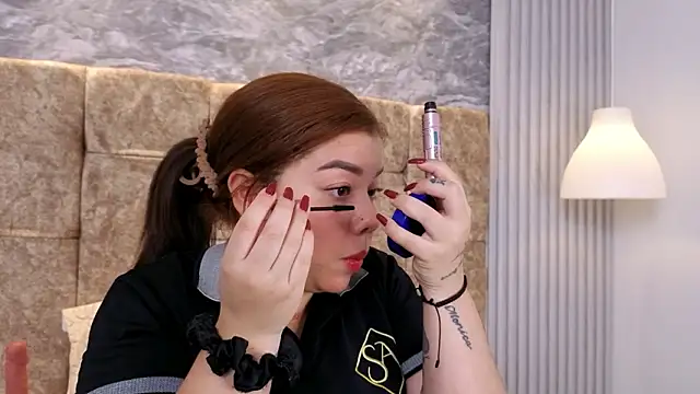 leilapons online show from February 4, 2026, 4:35 pm