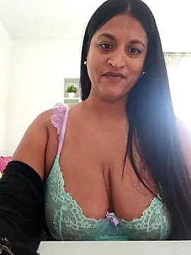 Busty AriaX online show from November 10, 2025, 4:34 pm