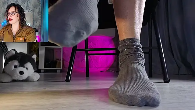 Snapshot of Feet_Heelss chatting on January 6, 2026, 11:14 am Feet Heelss online show from January 6, 2026, 11:14 am