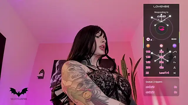 Snapshot of VelvetVampiree chatting on November 6, 2025, 3:10 am VelvetVampiree online show from November 6, 2025, 3:10 am