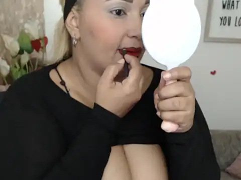 laleska montenegro online show from November 22, 2025, 3:05 am