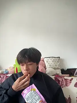 Snapshot of junjun1189 chatting on February 12, 2026, 6:13 am junjun1189 online show from February 12, 2026, 6:13 am