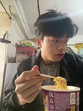 Snapshot of junjun1189 chatting on April 11, 2026, 3:25 am junjun1189 online show from April 11, 2026, 3:25 am