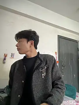 Snapshot of junjun1189 chatting on April 14, 2026, 3:44 am junjun1189 online show from April 14, 2026, 3:44 am