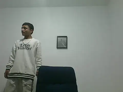 Snapshot of yissus_20_ chatting on November 25, 2025, 4:02 am yissus 20 online show from November 25, 2025, 4:02 am