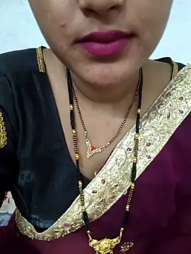 Snapshot of BEAUTY_QUE chatting on October 24, 2025, 7:18 am BEAUTY QUE online show from October 24, 2025, 7:18 am