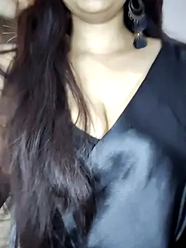 annanya01 online show from September 28, 2025, 12:23 pm