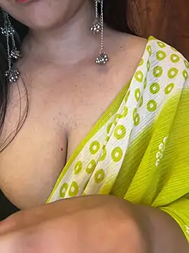 Snapshot of annanya01 chatting on July 29, 2026, 10:14 am annanya01 online show from July 29, 2026, 10:14 am