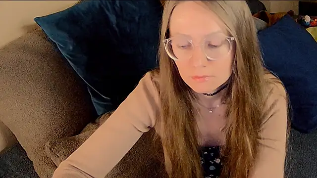  Goldilocks  online show from October 26, 2025, 5:46 pm