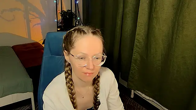  Goldilocks  online show from October 6, 2025, 5:24 pm