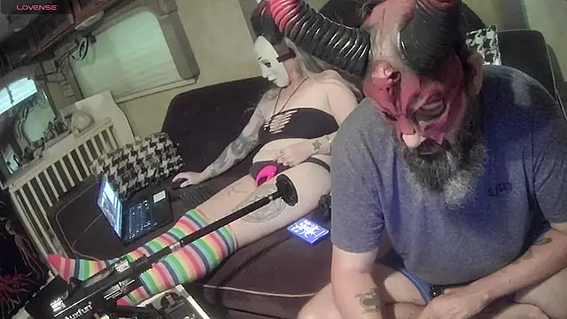 jamiezlilith online show from October 7, 2025, 7:59 pm