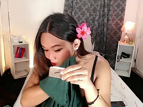 Snapshot of Malia_cummer chatting on May 14, 2026, 4:53 am Malia cummer online show from May 14, 2026, 4:53 am