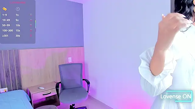 Alaiaguerra online show from December 2, 2025, 3:41 am