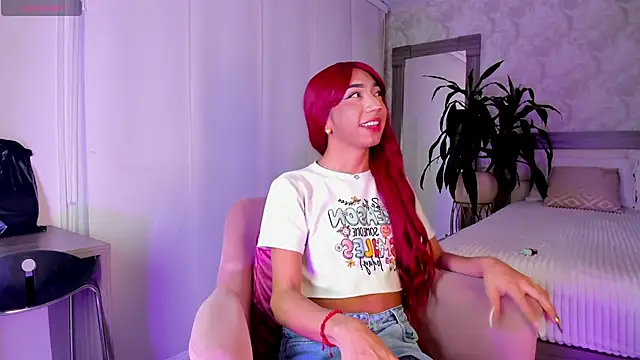 Snapshot of Alaiaguerra chatting on May 26, 2026, 7:45 pm Alaiaguerra online show from May 26, 2026, 7:45 pm