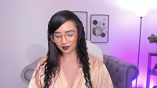 Snapshot of Sharon_breezee chatting on November 16, 2025, 3:55 am Sharon breezee online show from November 16, 2025, 3:55 am