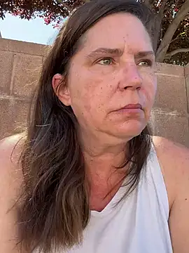 Snapshot of petalsexy chatting on September 20, 2025, 6:35 pm petalsexy online show from September 20, 2025, 6:35 pm