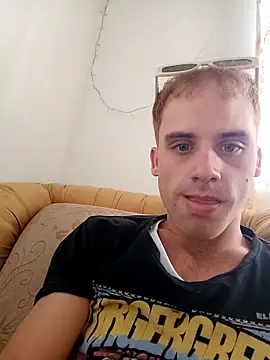 Snapshot of alex-golden chatting on March 28, 2026, 7:26 pm alex-golden online show from March 28, 2026, 7:26 pm