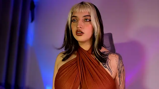 Blueee cat online show from April 24, 2026, 3:41 am