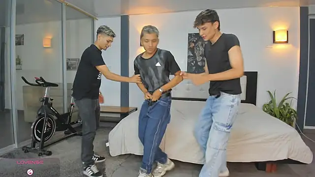 Snapshot of Bisexlifehot__ chatting on November 9, 2025, 11:09 pm Bisexlifehot online show from November 9, 2025, 11:09 pm