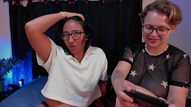 CrazyCakes  online show from October 3, 2025, 5:42 am