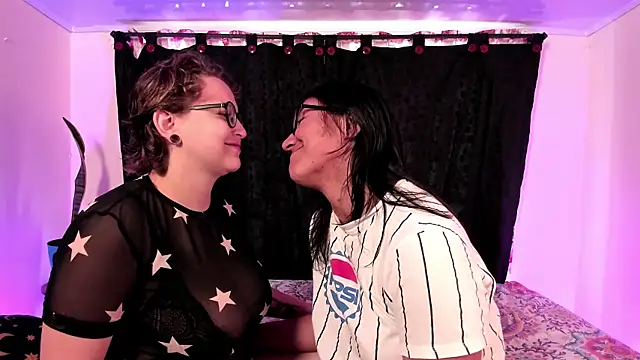 CrazyCakes  online show from February 28, 2026, 4:06 pm