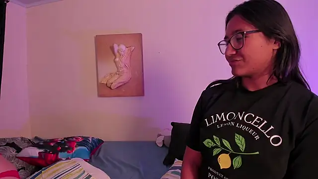 CrazyCakes  online show from November 25, 2025, 2:56 am