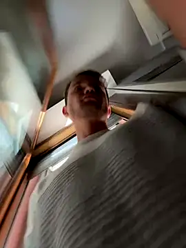 Italy sex boy online show from October 5, 2025, 12:18 pm