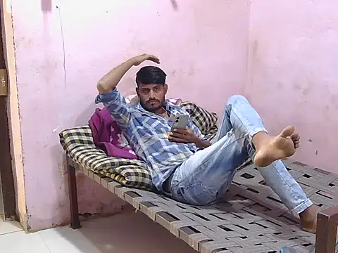 Snapshot of krishjaat43 chatting on November 17, 2025, 9:02 am krishjaat43 online show from November 17, 2025, 9:02 am