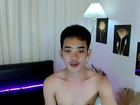 Snapshot of The_Fucking_Dolls chatting on January 13, 2026, 4:11 pm The Fucking Dolls online show from January 13, 2026, 4:11 pm