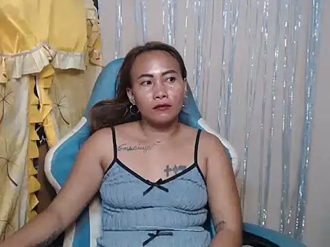joanpetite online show from July 28, 2026, 1:46 am