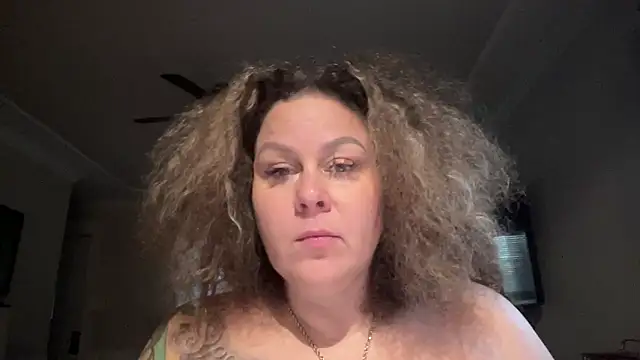 number1slut online show from September 18, 2025, 12:08 pm