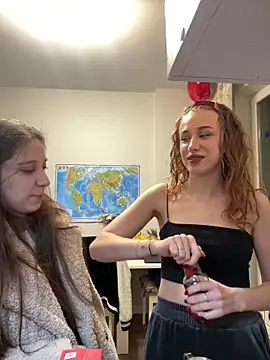 Snapshot of yourfavpsy_ chatting on December 20, 2025, 5:38 pm yourfavpsy online show from December 20, 2025, 5:38 pm