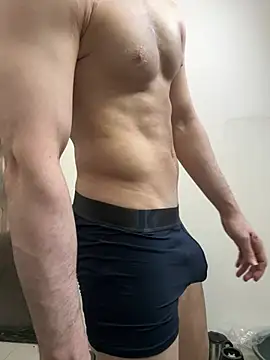 FitNhot sam online show from May 18, 2026, 8:19 am