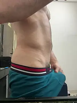 Snapshot of FitNhot_sam chatting on February 17, 2026, 9:50 am FitNhot sam online show from February 17, 2026, 9:50 am