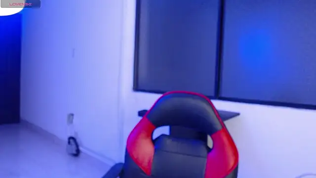 Hell Girll  online show from September 9, 2025, 3:38 am