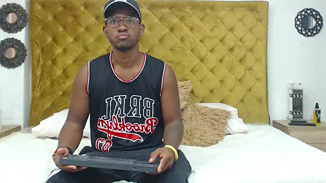 AndyCalifornia1 online show from October 21, 2025, 2:38 pm