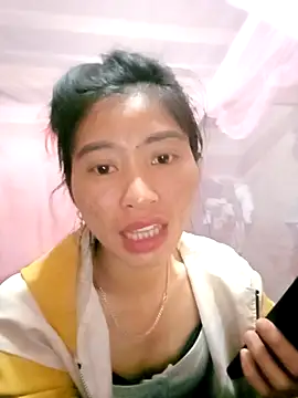 Snapshot of Phuongphuongg chatting on November 10, 2025, 3:44 am Phuongphuongg online show from November 10, 2025, 3:44 am