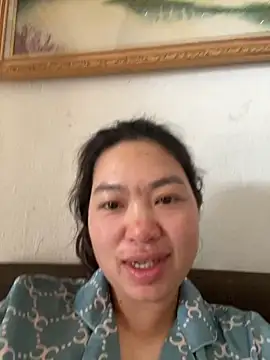 Snapshot of Nhung584 chatting on October 12, 2025, 12:12 am Nhung584 online show from October 12, 2025, 12:12 am