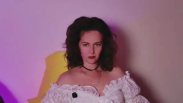 Witch in Silk online show from March 16, 2026, 5:26 pm