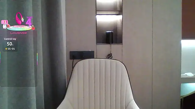 Snapshot of qinerOIO chatting on September 11, 2025, 6:57 am qinerOIO online show from September 11, 2025, 6:57 am