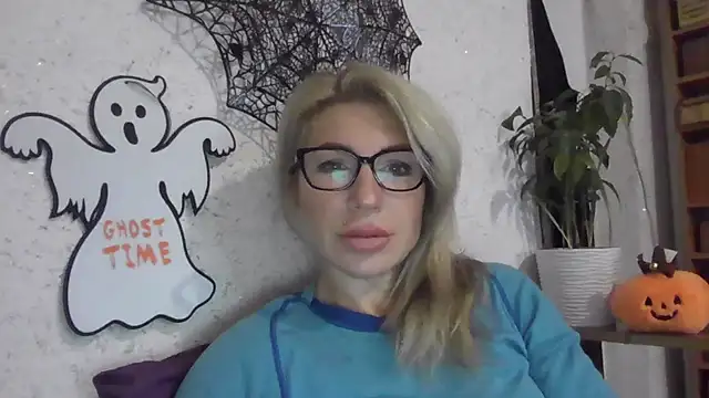 fox red lady7 online show from October 27, 2025, 6:58 am