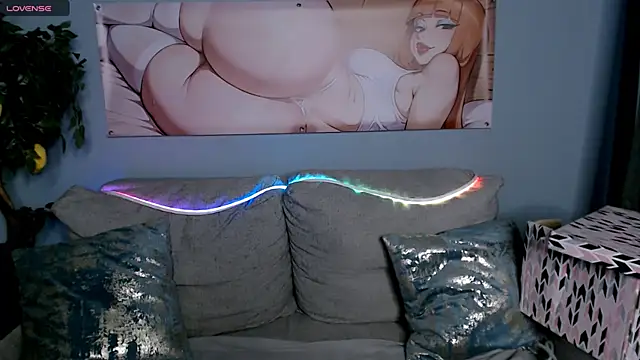 Snapshot of SophieAsh chatting on October 7, 2025, 7:53 am SophieAsh online show from October 7, 2025, 7:53 am